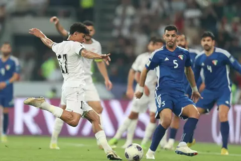 بسيناريو جنوني.. منتخب العراق يخطف تعادلًا قاتلًا أمام الكويت بتصفيات كأس العالم 2026 (فيديو)